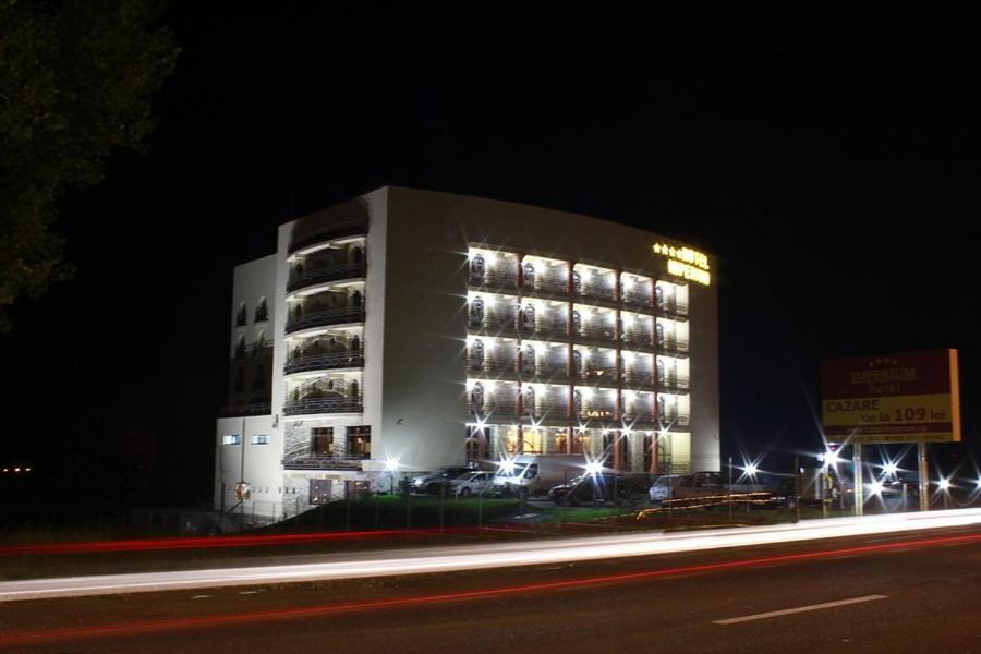 Hotel Imperium Сучава Экстерьер фото